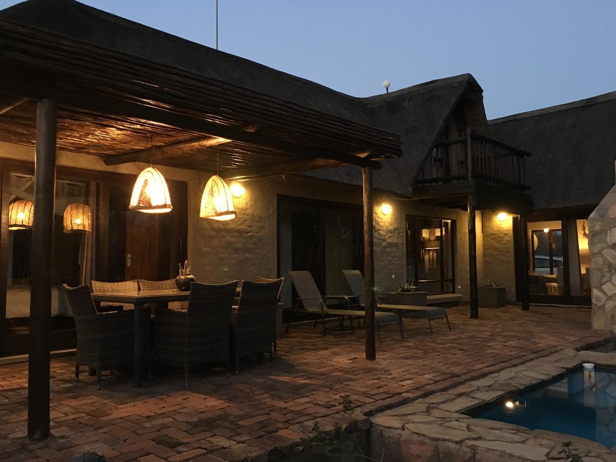 Giraffe Lodge Hoedspruit Exterior foto
