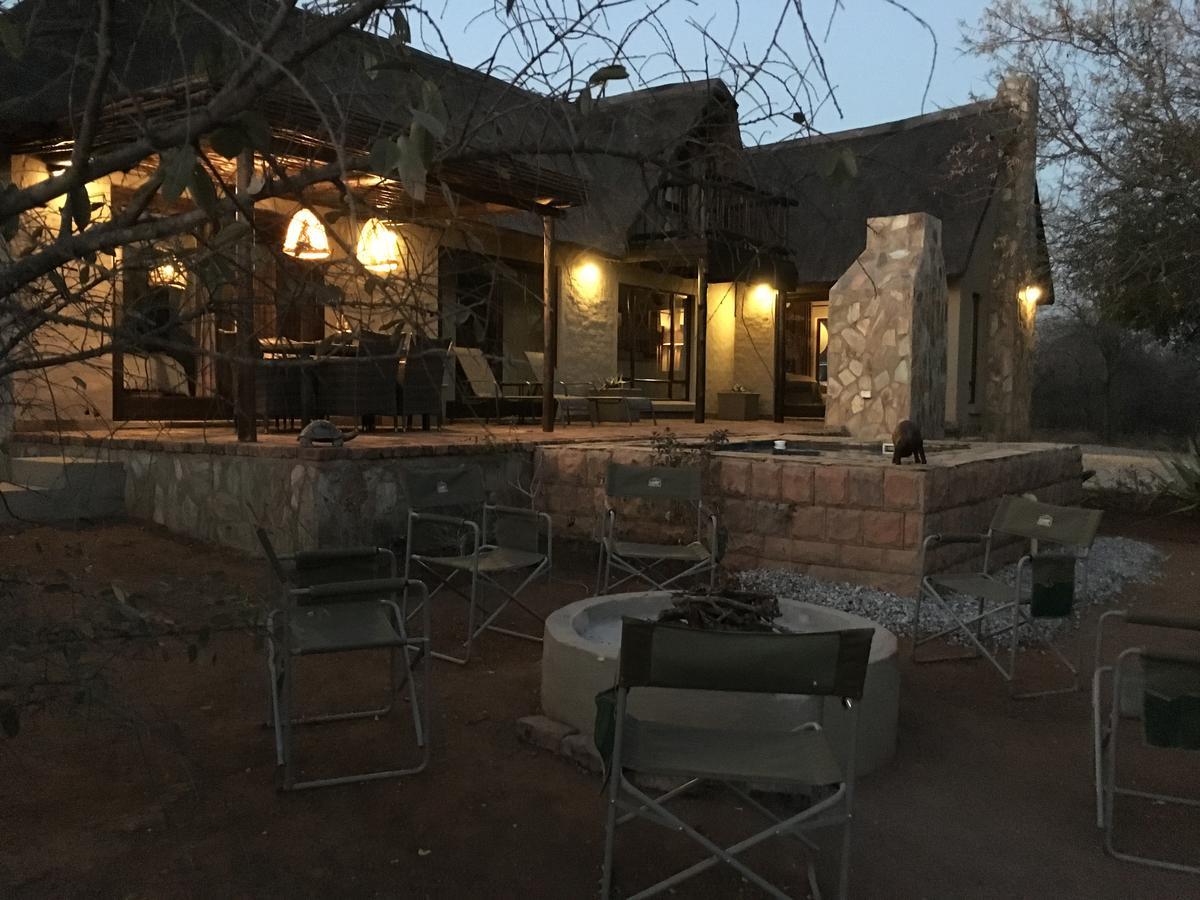 Giraffe Lodge Hoedspruit Exterior foto
